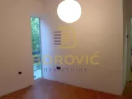 Izdavanje, kuća, 160m², Savski Venac, Beograd - image 10