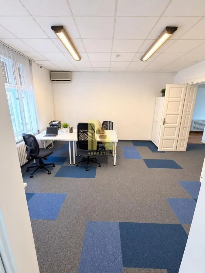 Rent, office space, 158m², Centar, Novi Sad