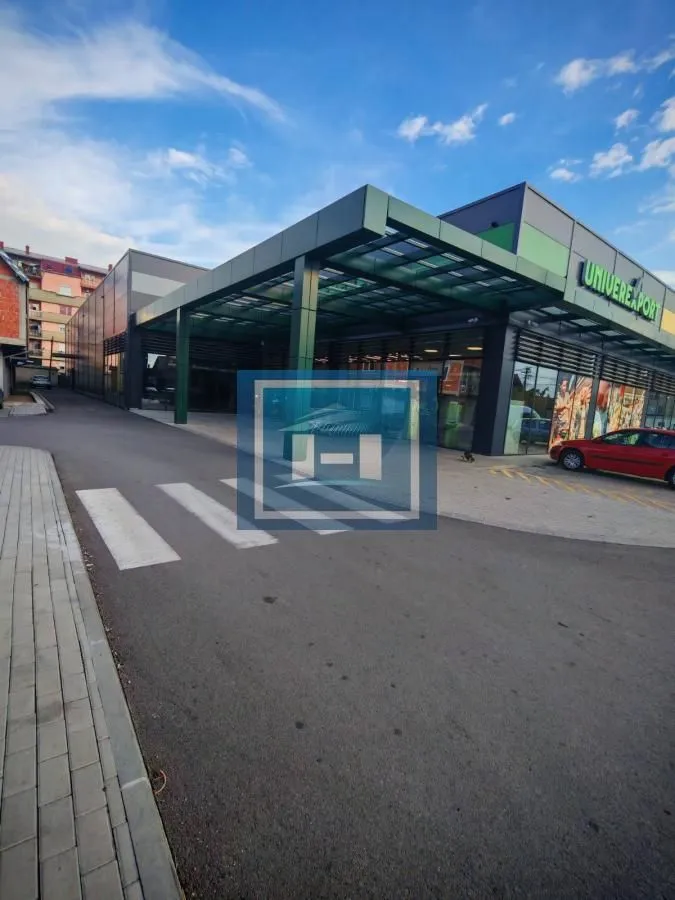 Rent, office space, 582m², Jagodnjak, Paraćin