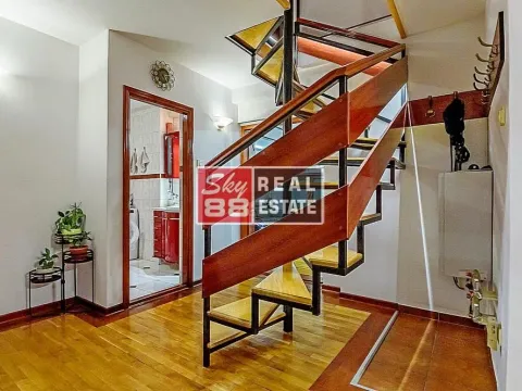 Prodaja, četvorosoban stan, 104m², Stari Grad, Beograd - image 7