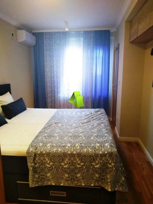 Prodaja, trosoban stan, 90m², Medijana, Niš