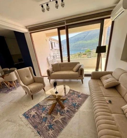 Rent, two bedroom apartment, 75m², Đenovići, Herceg Novi
