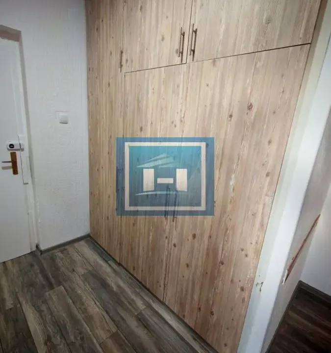 Izdavanje, dvosoban stan, 60m², Centar, Paraćin