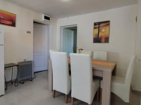 Izdavanje, jednosoban stan, 50m², Centar, Jagodina - image 4