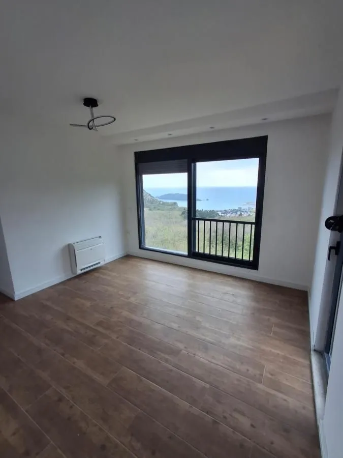 Sale, house, 180m², Maine, Budva