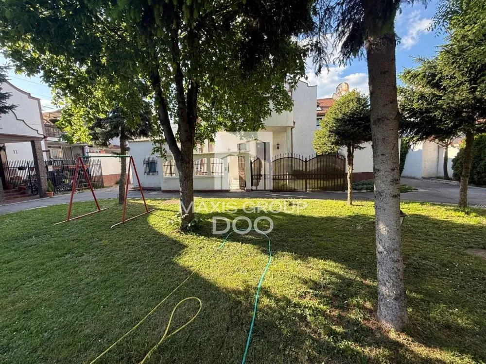 Prodaja, stan, 150m², Bežanija, Beograd