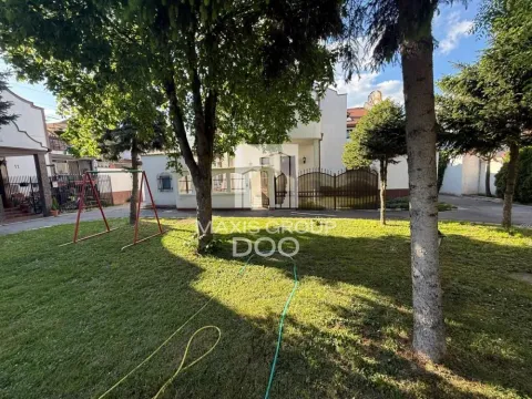 Prodaja, stan, 150m², Bežanija, Beograd - image 20