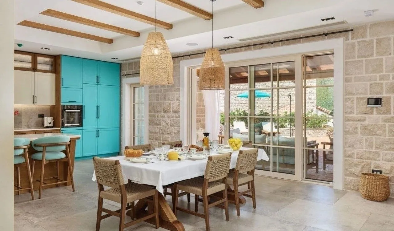 Sale, house, 800m², Žanjice, Herceg Novi