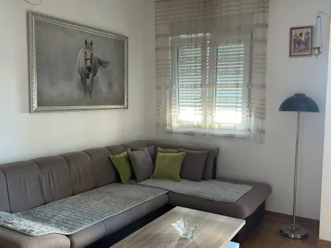 Rent, one bedroom apartment, 47m², City Kej, Podgorica - image 3