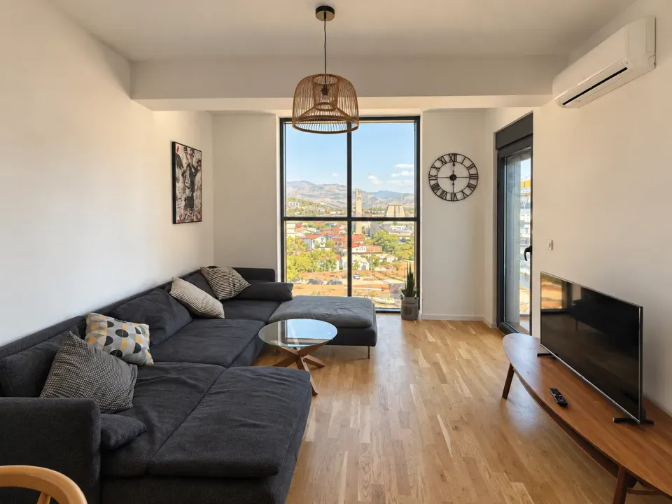 Rent, two bedroom apartment, 64m², Stari Aerodrom, Podgorica