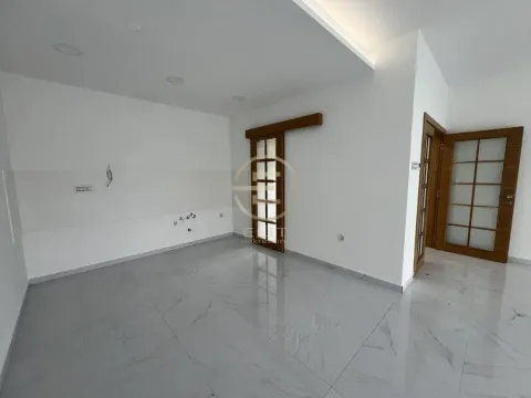 Prodaja, kuća, 181m², Sremska Kamenica, Petrovaradin - image 5