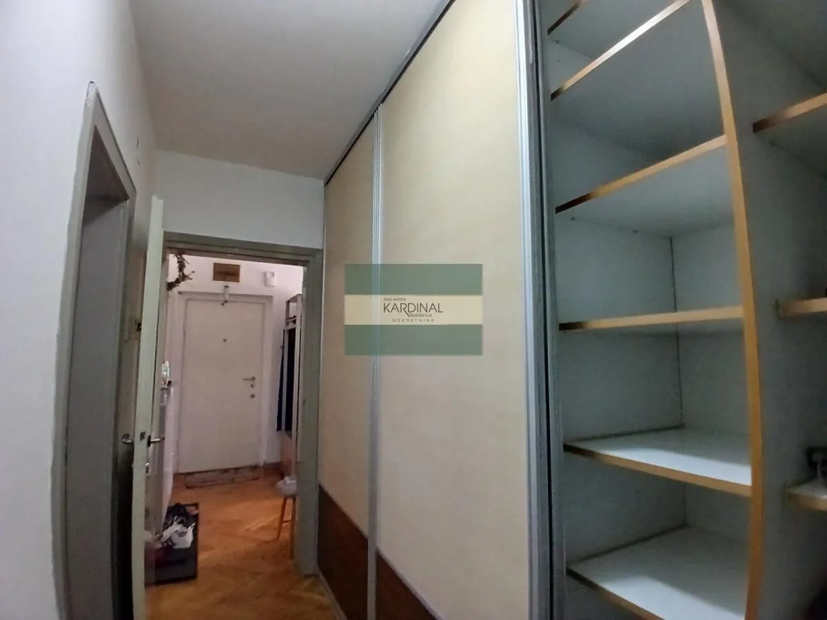 Izdavanje, trosoban stan, 78m², Centar, Jagodina