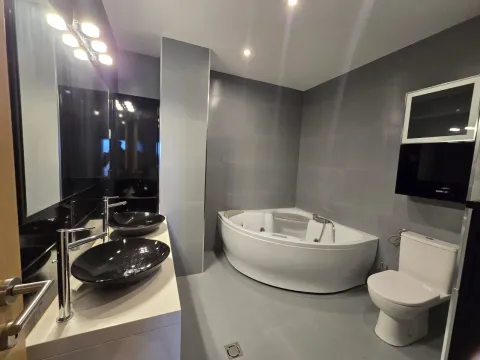 Sale, three bedroom apartment, 120m², Gorica C, Podgorica - image 10