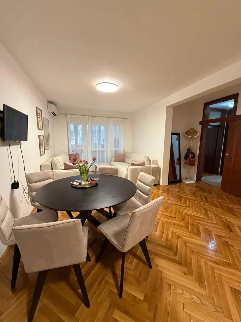 Rent, two bedroom apartment, 70m², Centar, Bar