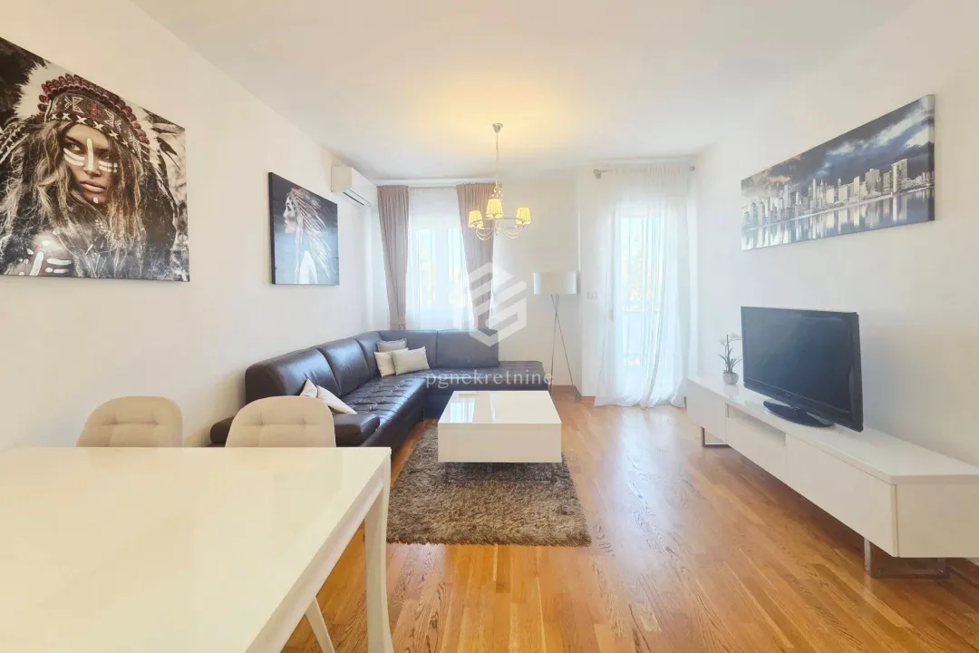 Rent, two bedroom apartment, 63m², City Kvart, Podgorica