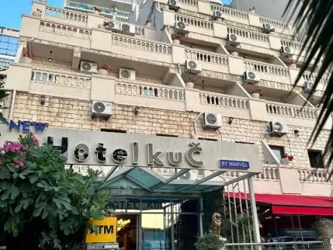 Rent, hospitality venue, 1500m², Rafailovići, Budva - image 3