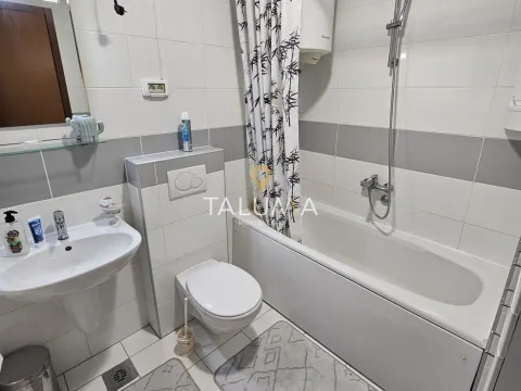 Izdavanje, dvosoban stan, 75m², City Kvart, Podgorica - image 9