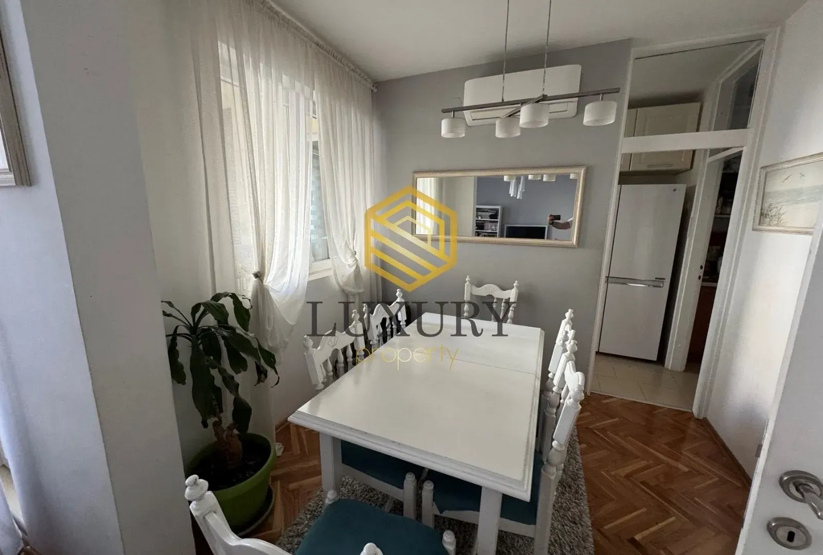 Prodaja, trosoban stan, 87m², Blok 6, Podgorica