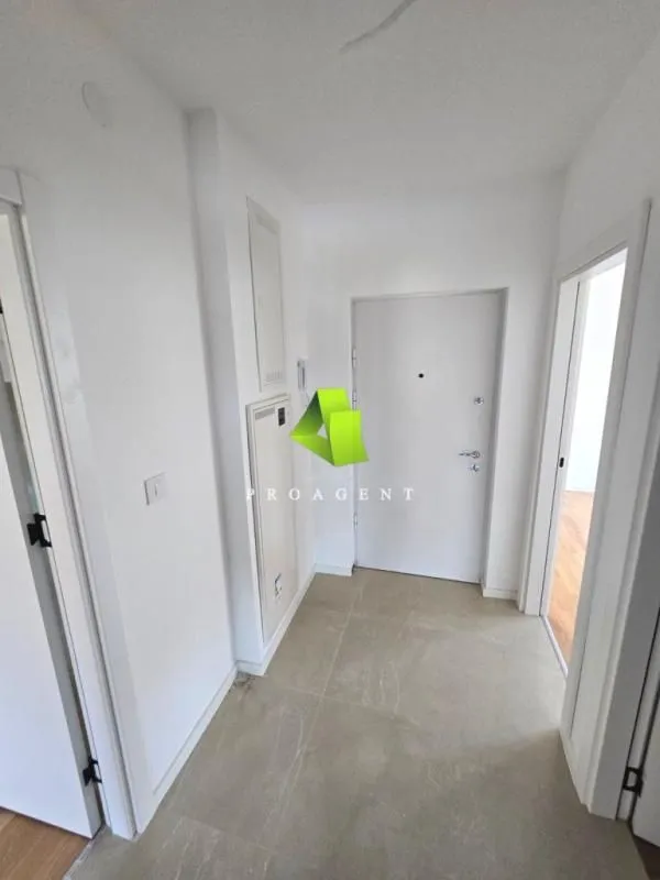 Prodaja, dvosoban stan, 48m², Pantelej, Niš