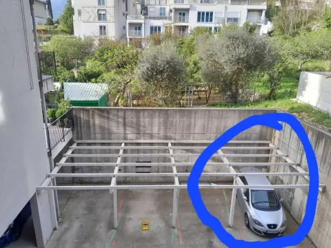 Rent, one bedroom apartment, 43m², Dobrota, Kotor - image 12