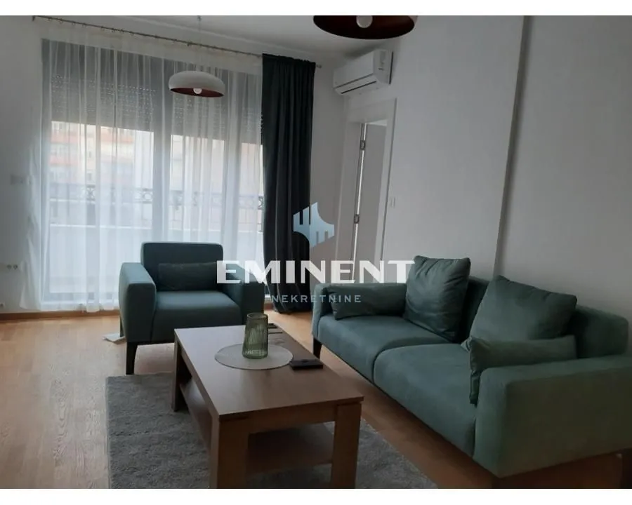 Izdavanje, dvosoban stan, 45m², Palilula Sve Podlokacije, Beograd