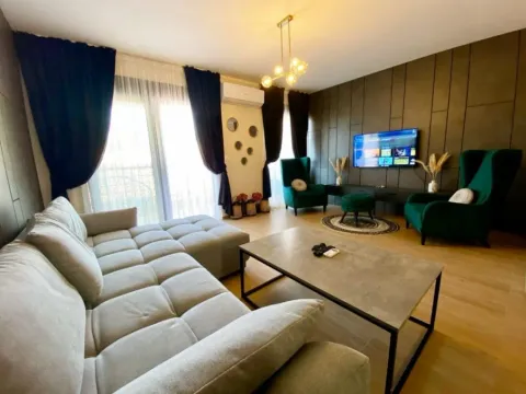 Izdavanje, dvosoban stan, 92m², Rafailovići, Budva - image 10