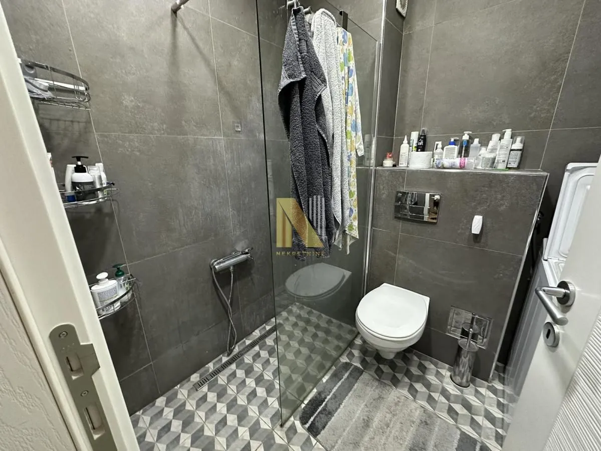 Izdavanje, jednosoban stan, 33m², Bulevar Evrope, Novi Sad Sve Podlokacije