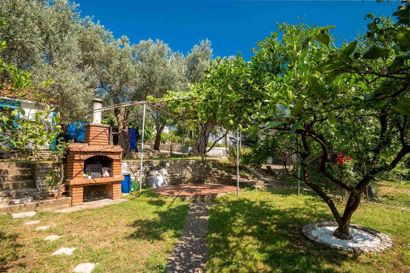 Sale, house, 154m², Bar, Crna Gora