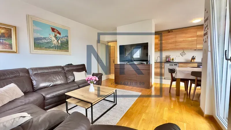 Prodaja, trosoban stan, 78m², Stari Aerodrom, Podgorica