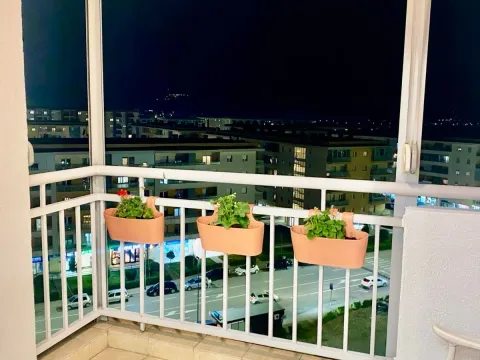 Izdavanje, jednosoban stan, 52m², City Kvart, Podgorica - image 15