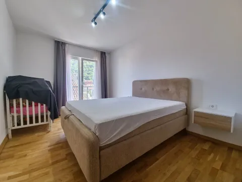 Rent, two bedroom apartment, 70m², Budva, Crna Gora - image 9