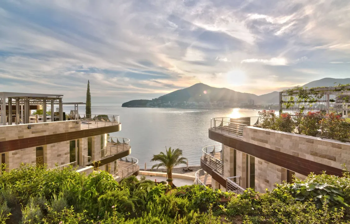 Prodaja, dvosoban stan, 97m², Budva, Crna Gora