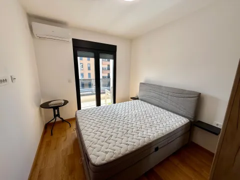 Rent, one bedroom apartment, 45m², City Kvart, Podgorica - image 7