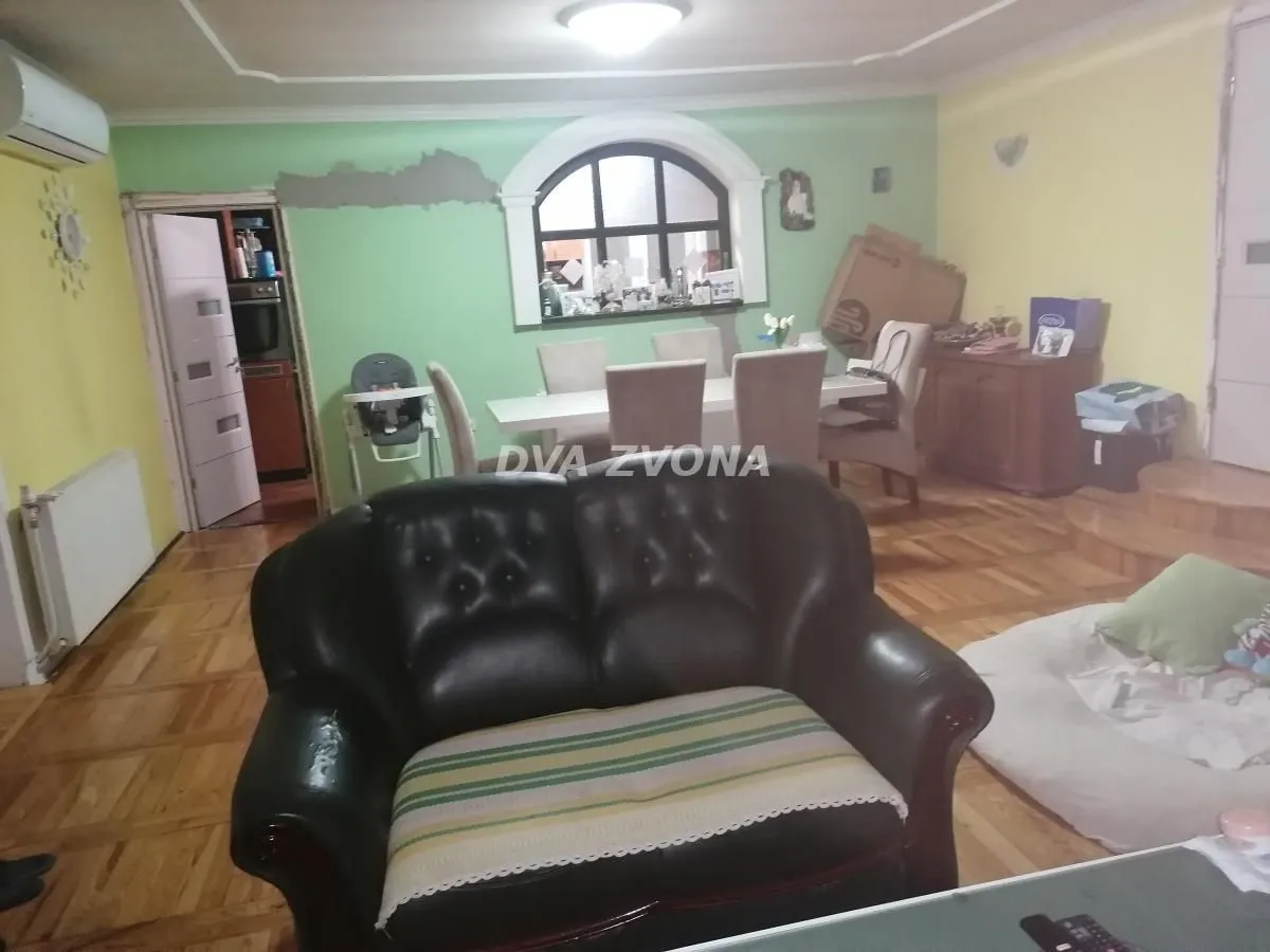 Prodaja, kuća, 138m², Sremska Kamenica, Petrovaradin