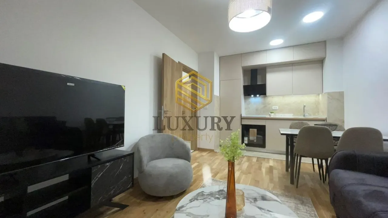 Izdavanje, jednosoban stan, 40m², 1 maj, Podgorica