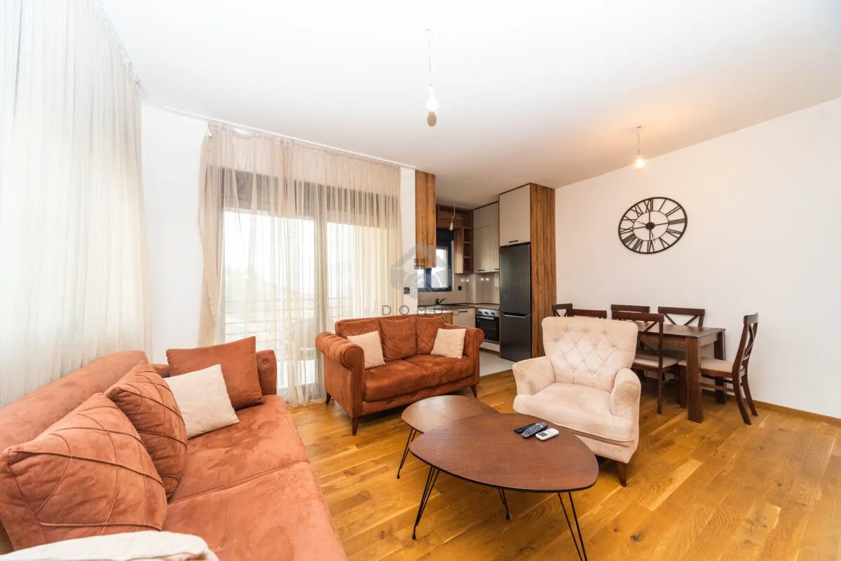 Izdavanje, jednosoban stan, 47m², Gorica C, Podgorica