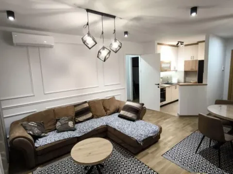 Rent, three bedroom apartment, 60m², Južni Bulevar, Vračar Sve Podlokacije - image 2