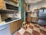 Izdavanje, četvorosoban stan, 130m², Centar, Novi Sad - image 11