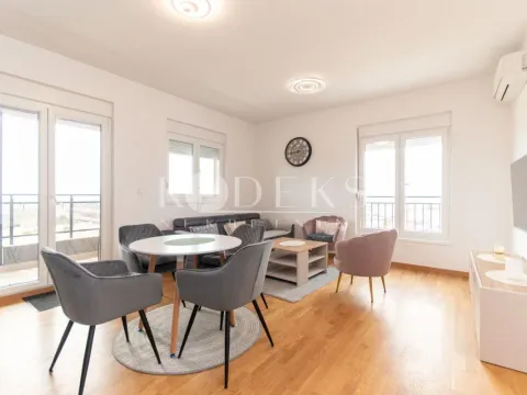 Izdavanje, dvosoban stan, 65m², Stari Aerodrom, Podgorica - image 2