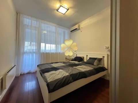 Rent, two bedroom apartment, 80m², Tološka šuma, Podgorica - image 8