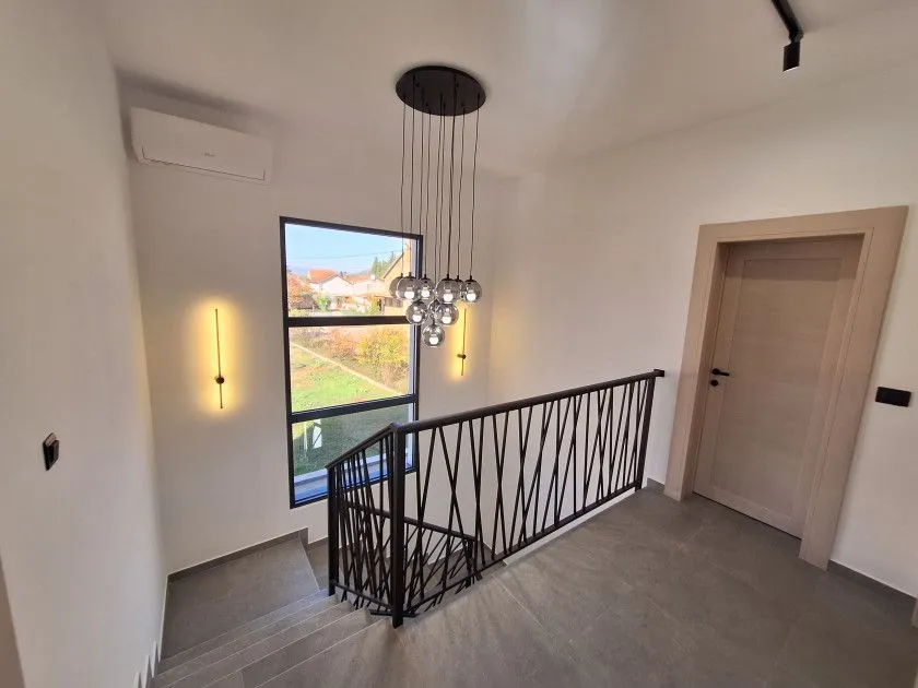Prodaja, kuća, 141m², Gornja Gorica, Podgorica