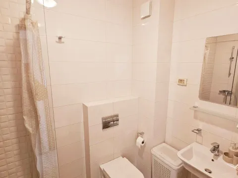 Izdavanje, stan, 49m², City Kvart, Podgorica - image 9