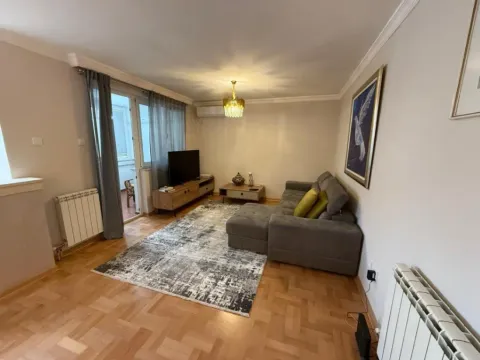 Izdavanje, jednosoban stan, 60m², Gorica C, Podgorica - image 5