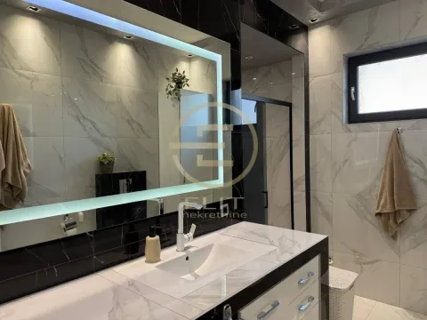 Prodaja, kuća, 165m², Petrovaradin, Novi Sad - image 31