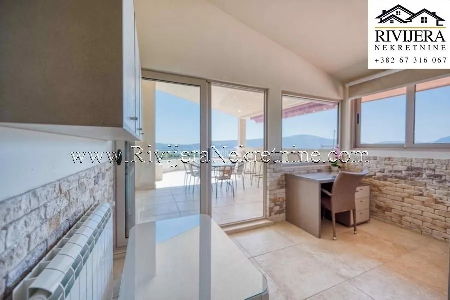 Prodaja, kuća, 390m², Mažina, Tivat