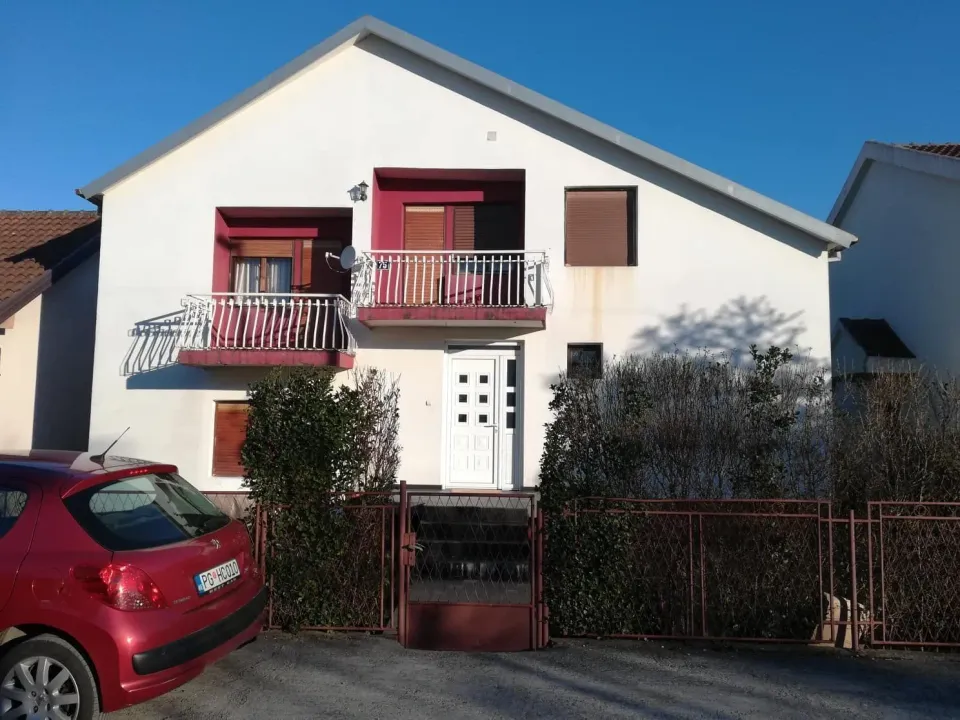 Sale, house, 200m², Stari Aerodrom, Podgorica