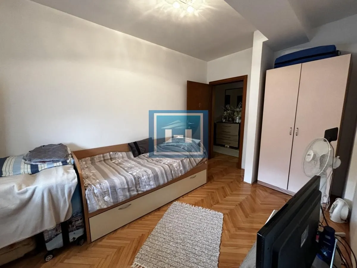 Prodaja, trosoban stan, 85m², Centar, Jagodina