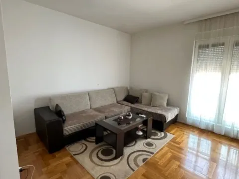 Izdavanje, jednosoban stan, Blok 9, Podgorica - image 4