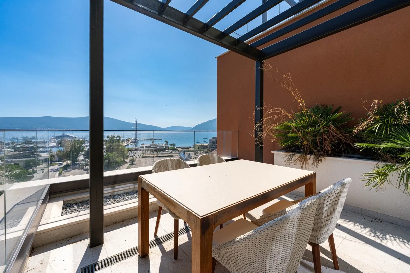 Prodaja, dvosoban stan, 154m², Porto Montenegro, Tivat
