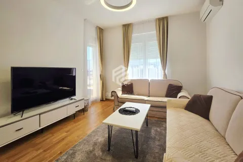 Rent, one bedroom apartment, 45m², Stari Aerodrom, Podgorica - image 2